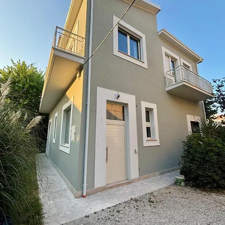 Apartament Loft 1-2-3, In Centro, Con Giardino, A 150 M Dal Mare