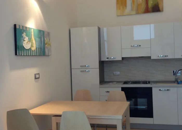Loft 1-2-3, In Centro, Con Giardino, A 150 M Dal Mare