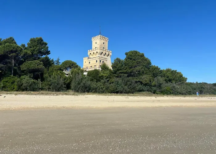 Apartment Loft 1-2-3, In Centro, Con Giardino, A 150 M Dal Mare Pineto